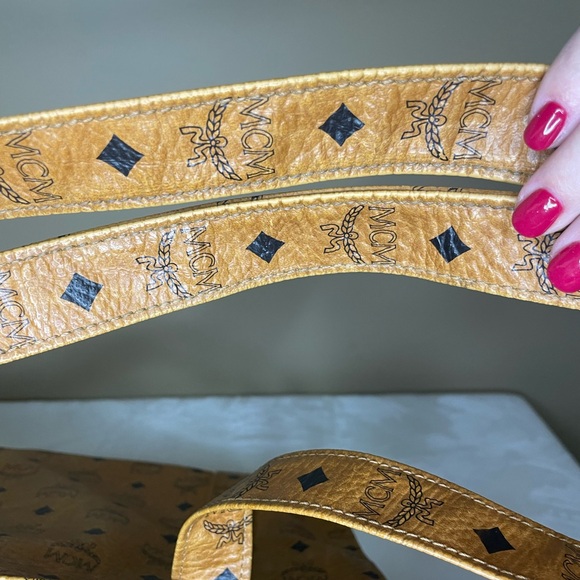 MCM Visetos Cognac Tote Bag - minor wear to corners and scratch on hardware - Picture 2 of 16